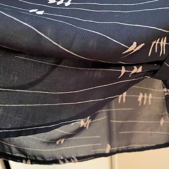 Birds on wire blouse - Picture 3 of 5